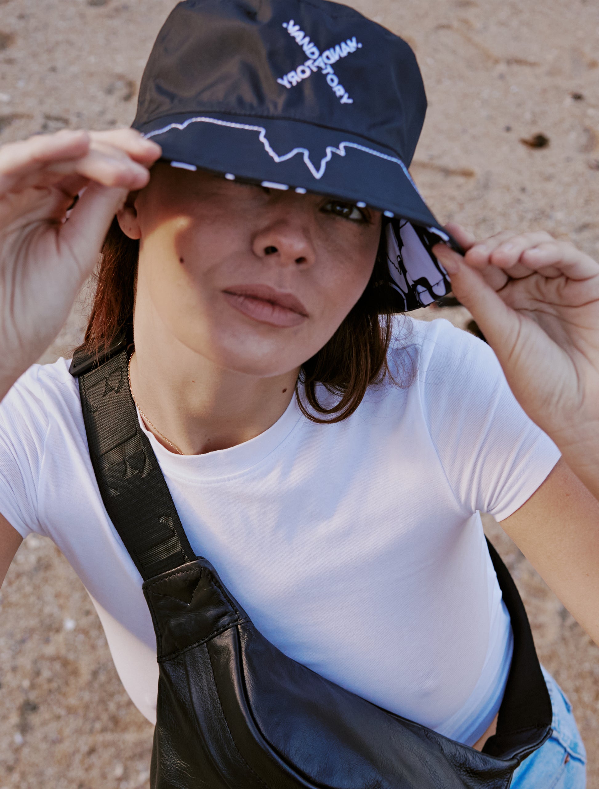 The 8th Wonder Hat – Reversible Bucket Hat with Table Mountain