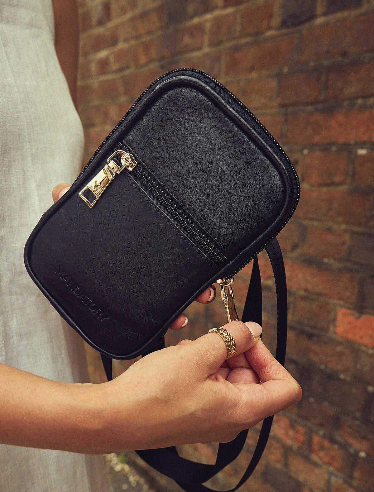 The City Sling Bag